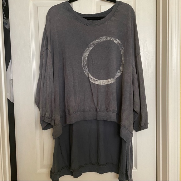 Magnolia Pearl Tops - Magnolia Pearl older Hi-Low Moon Top